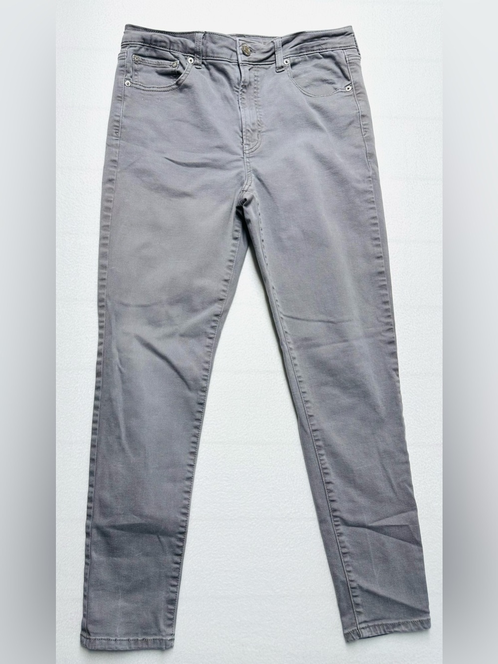 American Eagle Super Stretch Gray Skinny Jeans Size 12 Regular Mid Rise